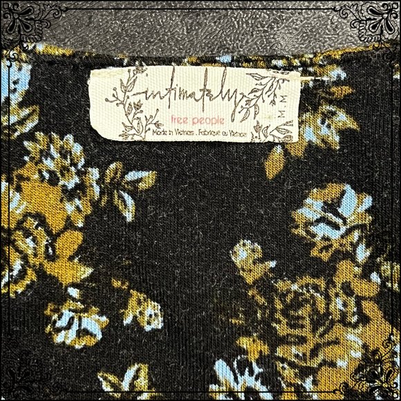 FREE PEOPLE Floral Surplice Bodysuit - Size M - Picture 6 of 8